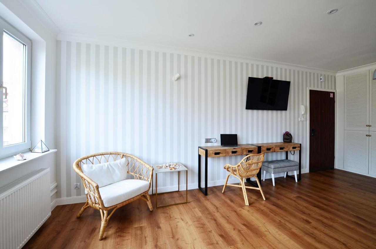 Apartament Biala Sowa - Weisse Eule Apartment Kołobrzeg Exterior foto