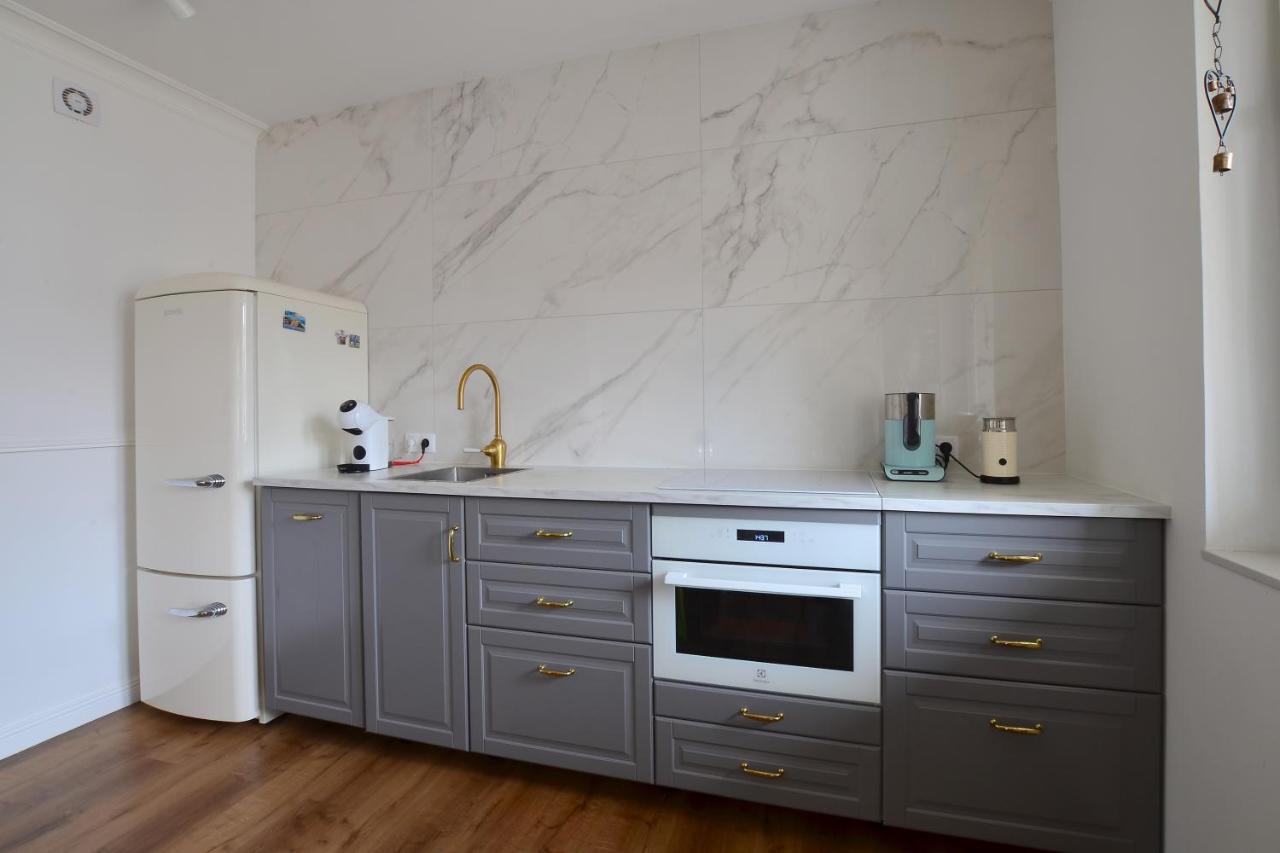 Apartament Biala Sowa - Weisse Eule Apartment Kołobrzeg Exterior foto